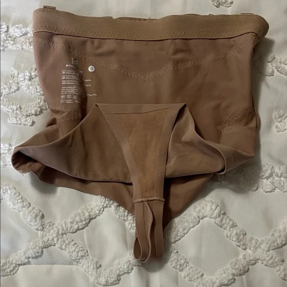 Honeylove Super Power Thong - Picture 3 of 5